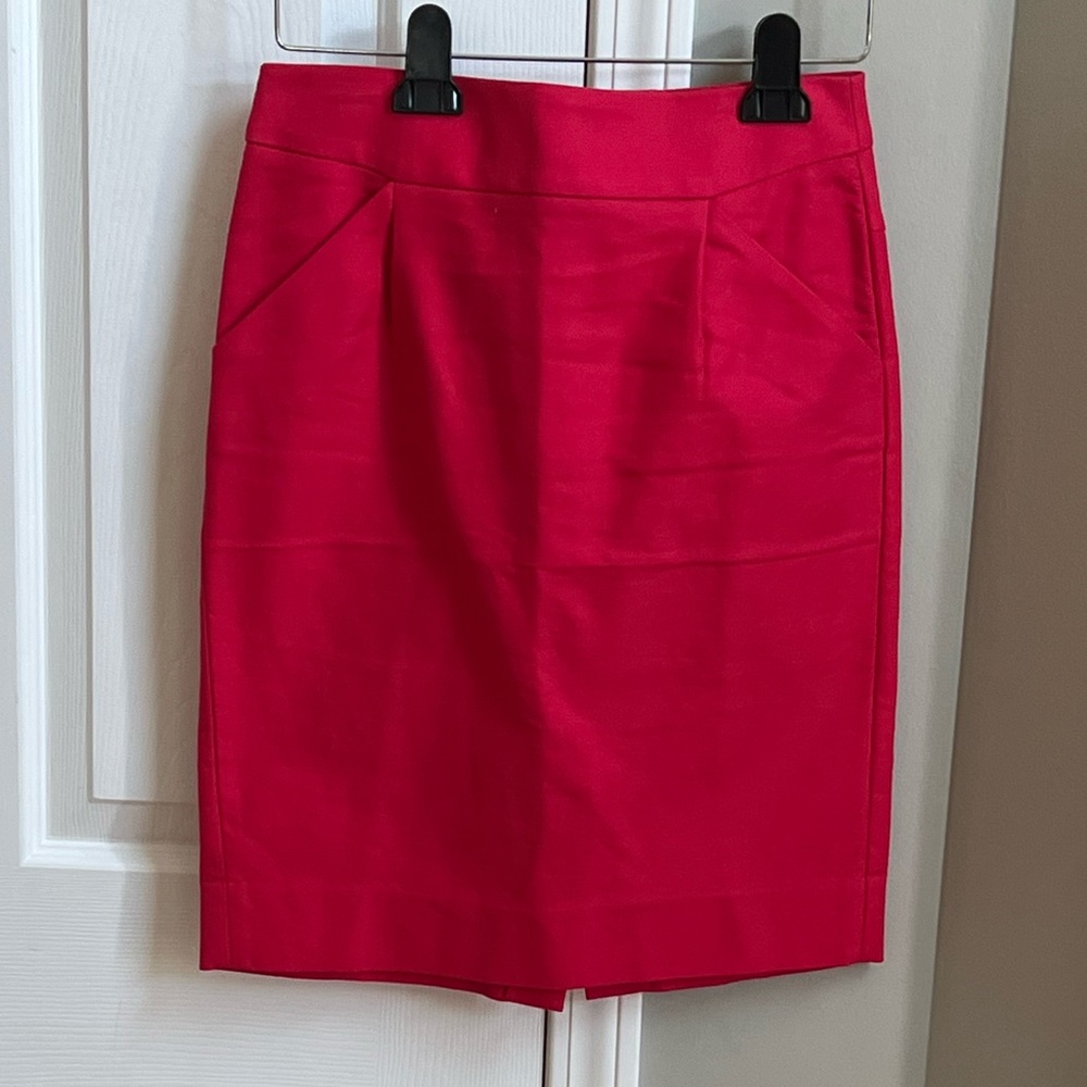 J Crew NWT The Pencil Skirt Size 0.